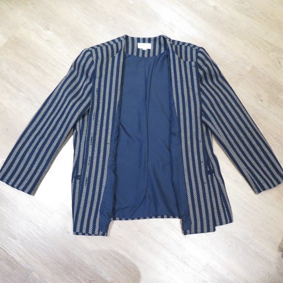 Pure Virgin Wool Vintage Coat - Picture 3 of 14